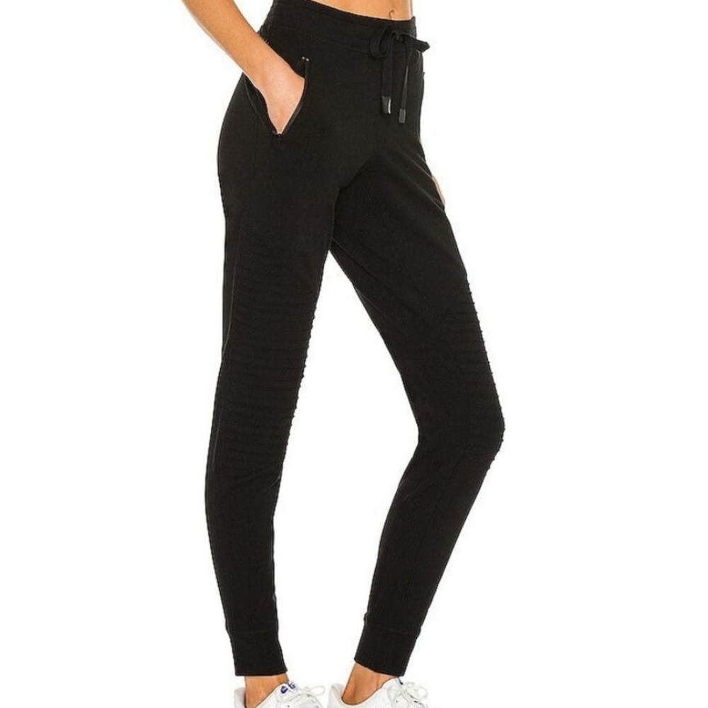 NWOT Alo Black Yoga Sweatpants Urban Moto Workout Gym M - Picture 7 of 15
